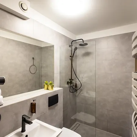 Rozana Loft - Old Town كراكوفيا